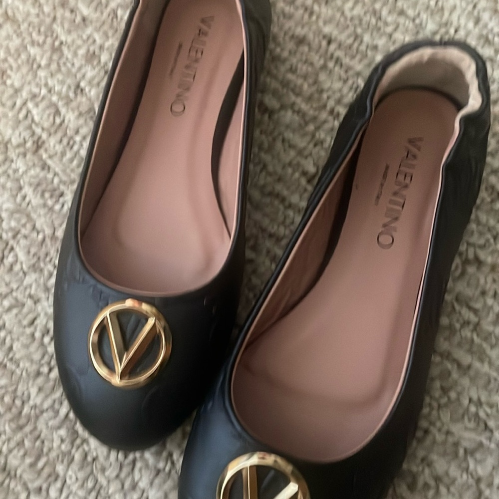 Color:Black